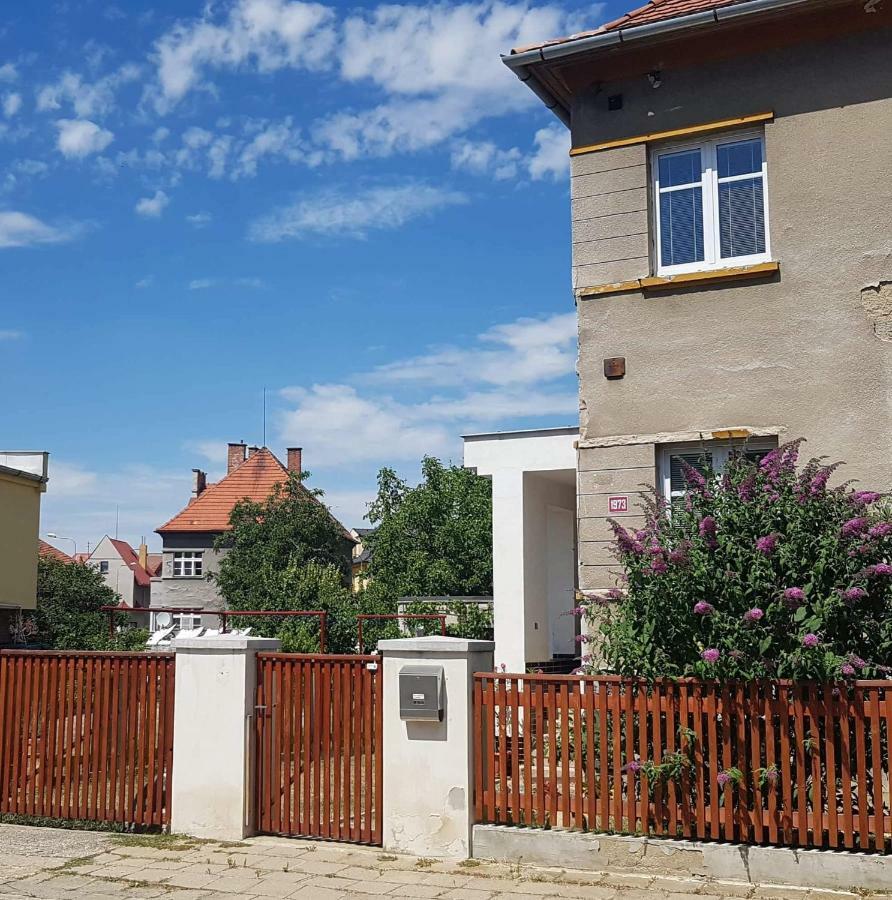 Penzion Flóra Žatec Exterior foto